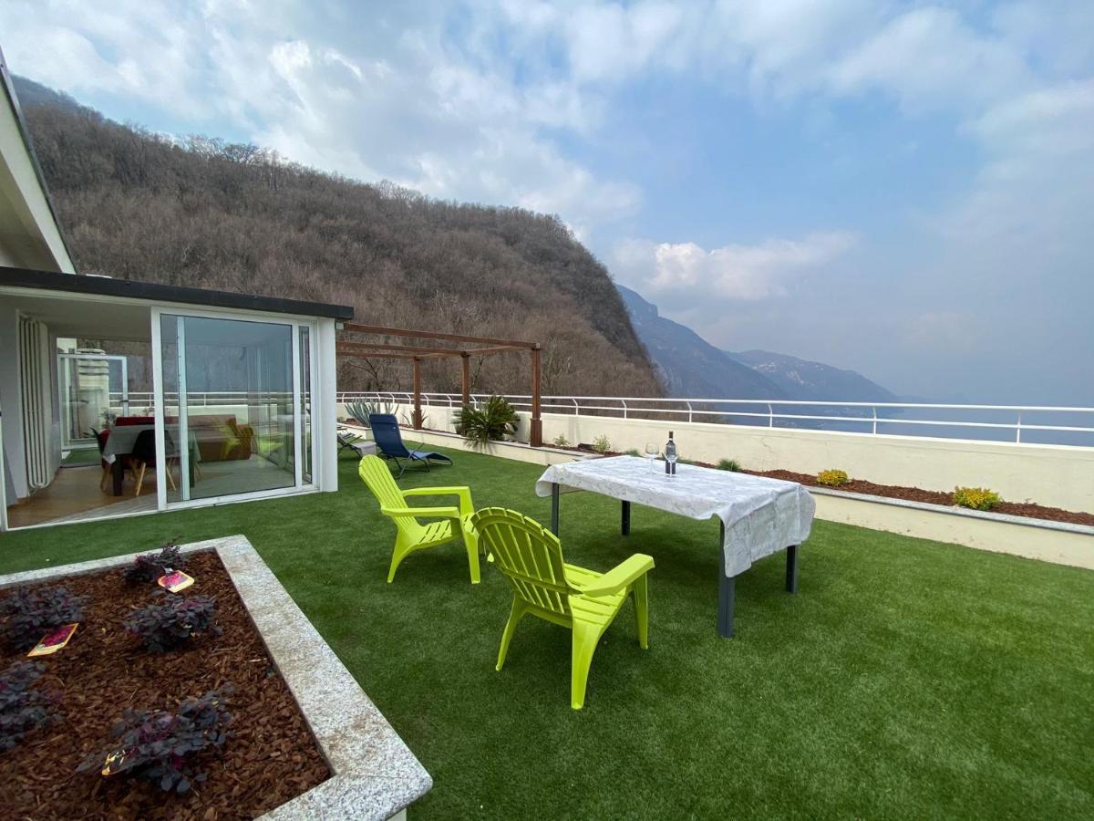 Attico With Big Terrace In Residence With Pool Valbrona Exterior photo