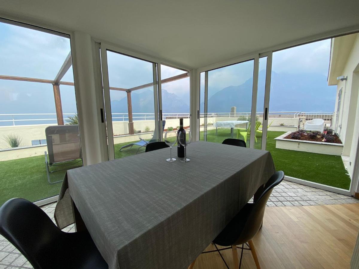Attico With Big Terrace In Residence With Pool Valbrona Exterior photo